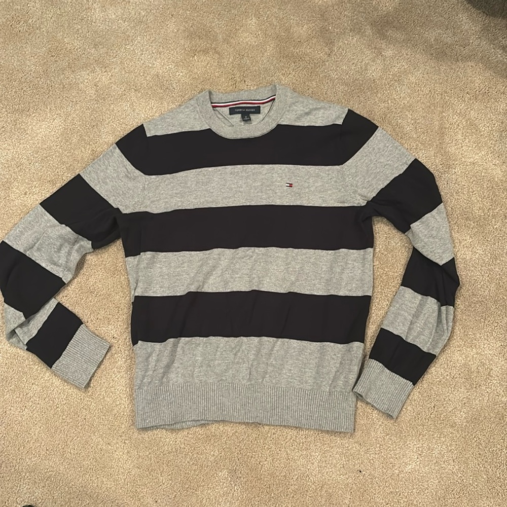 Tommy Hilfiger Sweater - Picture 1 of 4